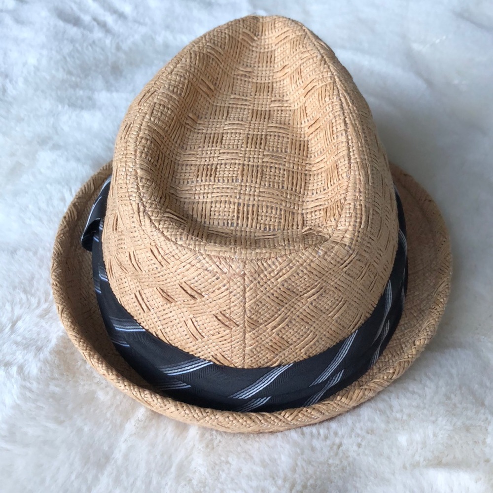 Hat - Picture 3 of 5